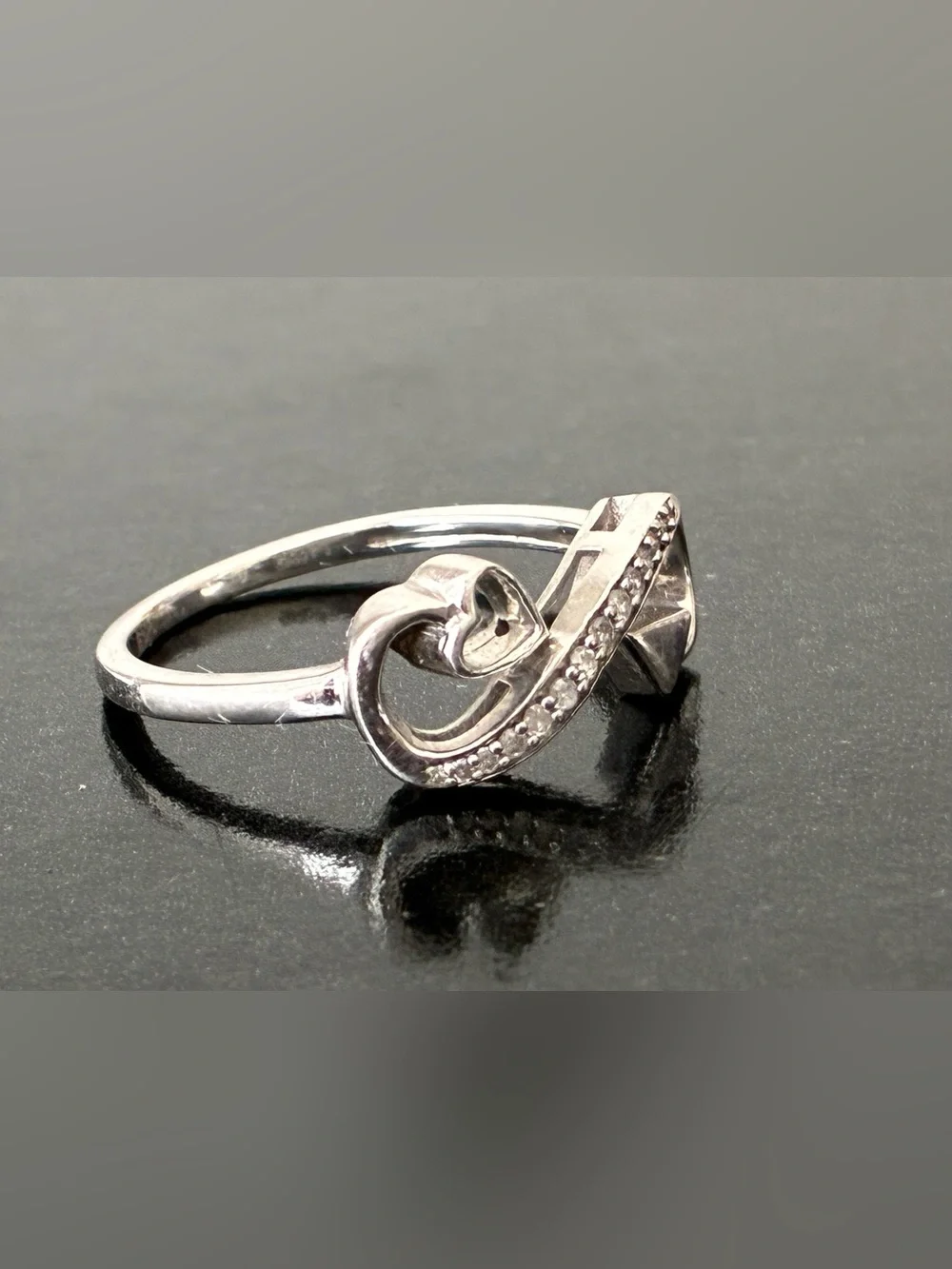 925 Sterling Silver Heart Arrow Ring with Natural Diamond